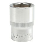 Hexagonal socket  1/2" 19 mm YT-1212