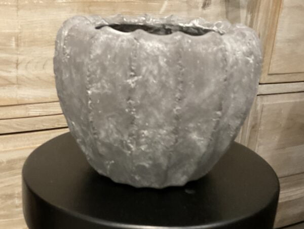 ROUND POT GREY