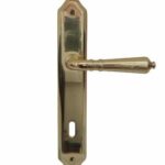 Forme-P ANTIK Door Handle on Plate Brass