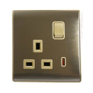 Single Switch Socket w/Neon KB7