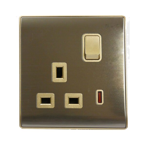 Single Switch Socket w/Neon KB7