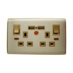 Twin Switch Socket w/USB KB7