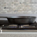 LODGE 9 Inch Cast Iron Skillet - Image 3